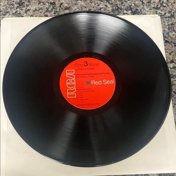 RCA Victor Heifetz Vinyl Record set